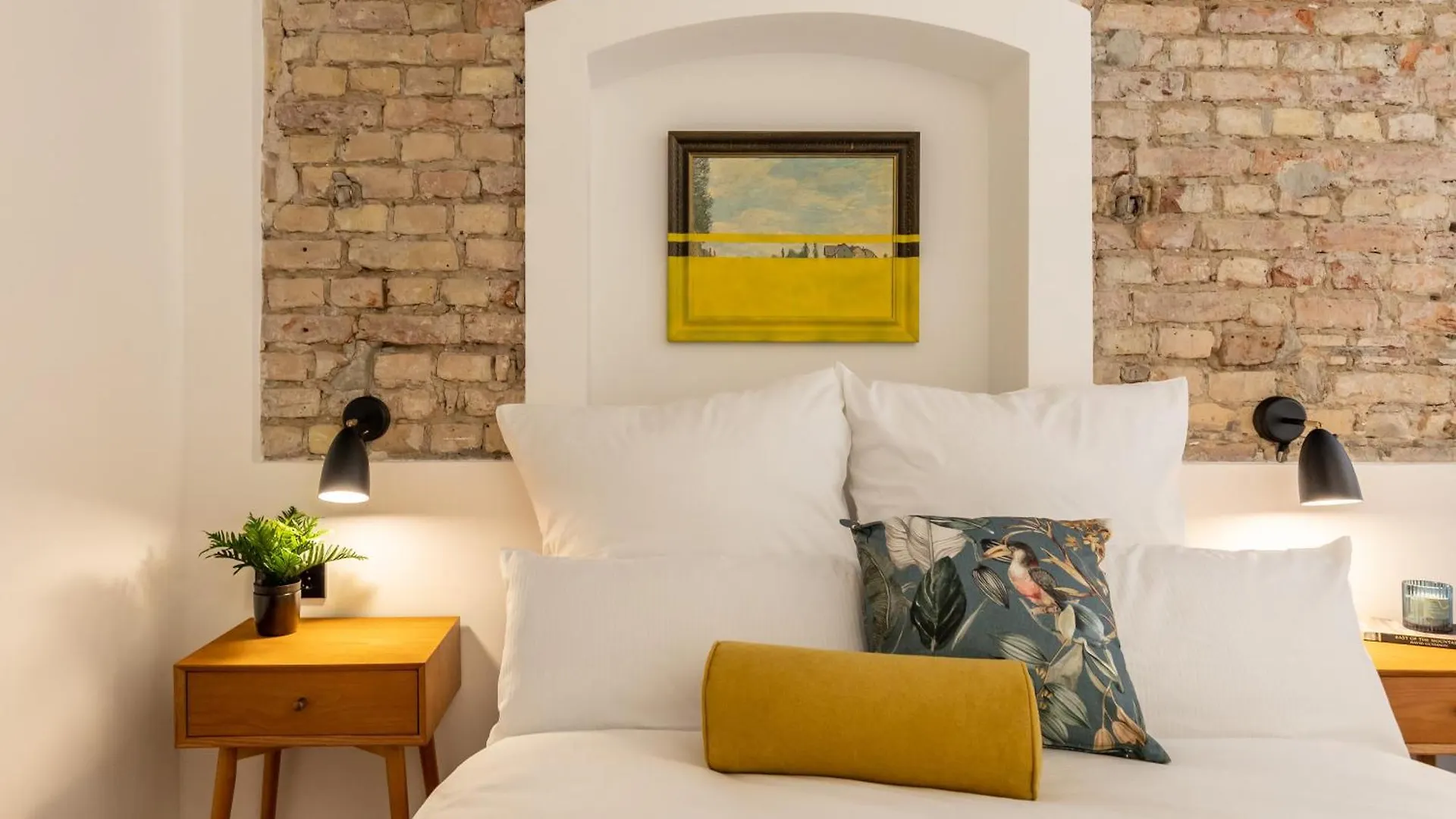 Coolest Apartment In Berlin, Easy Check-In, Big & Cozy, Near City Center - Especially For Groups!